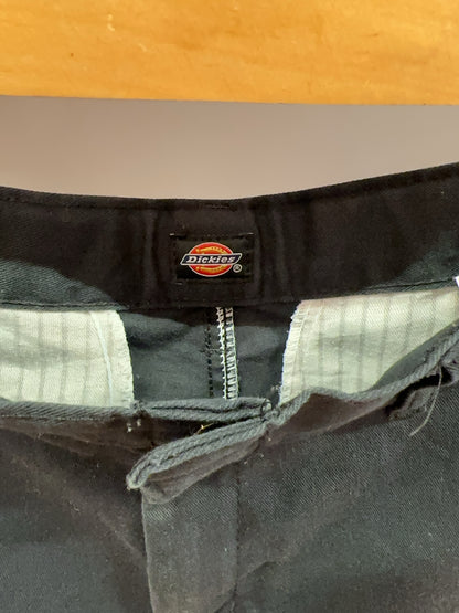 28 - Dickies Shorts