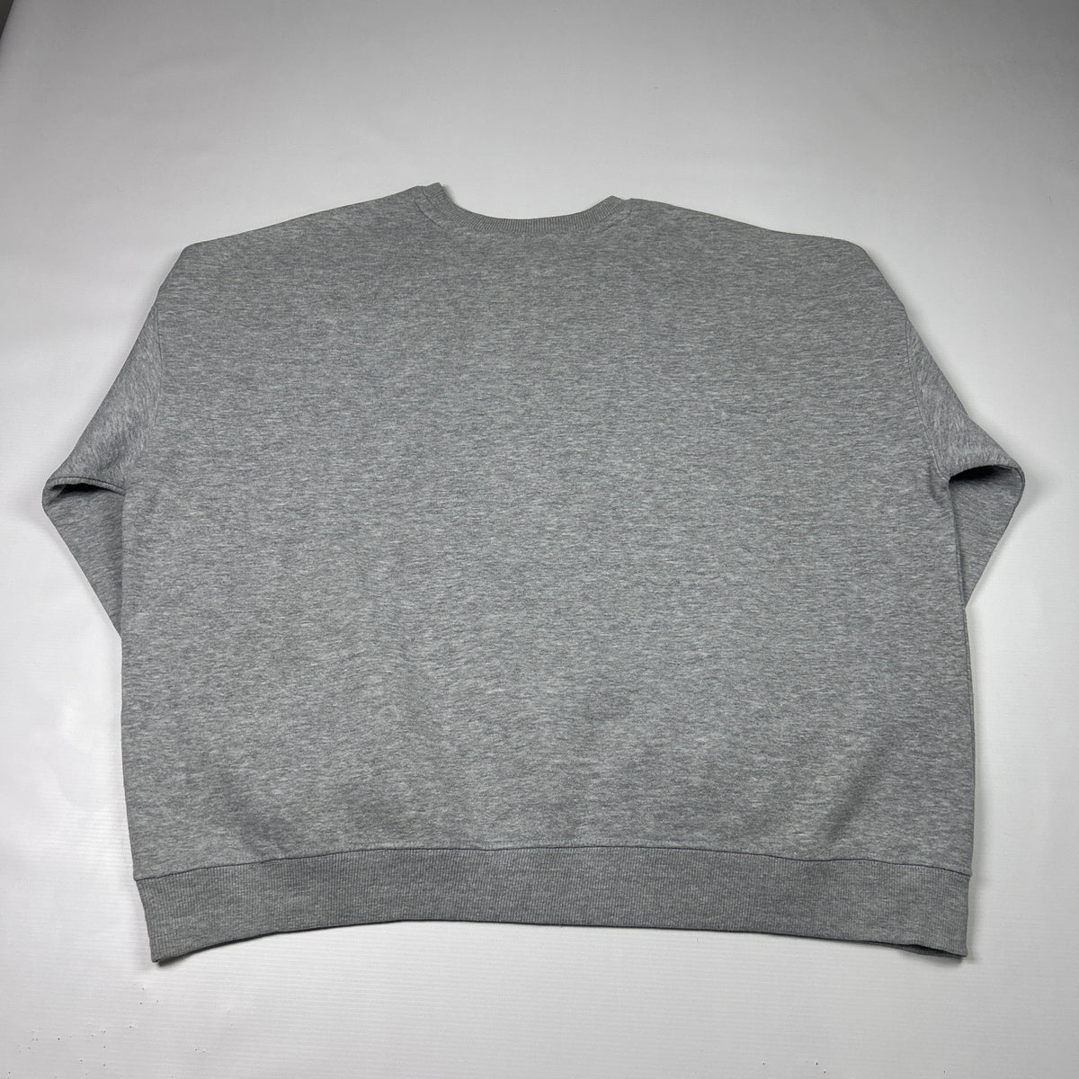XL - Nirvana Smiley Face Graphic Crewneck Sweatshirt