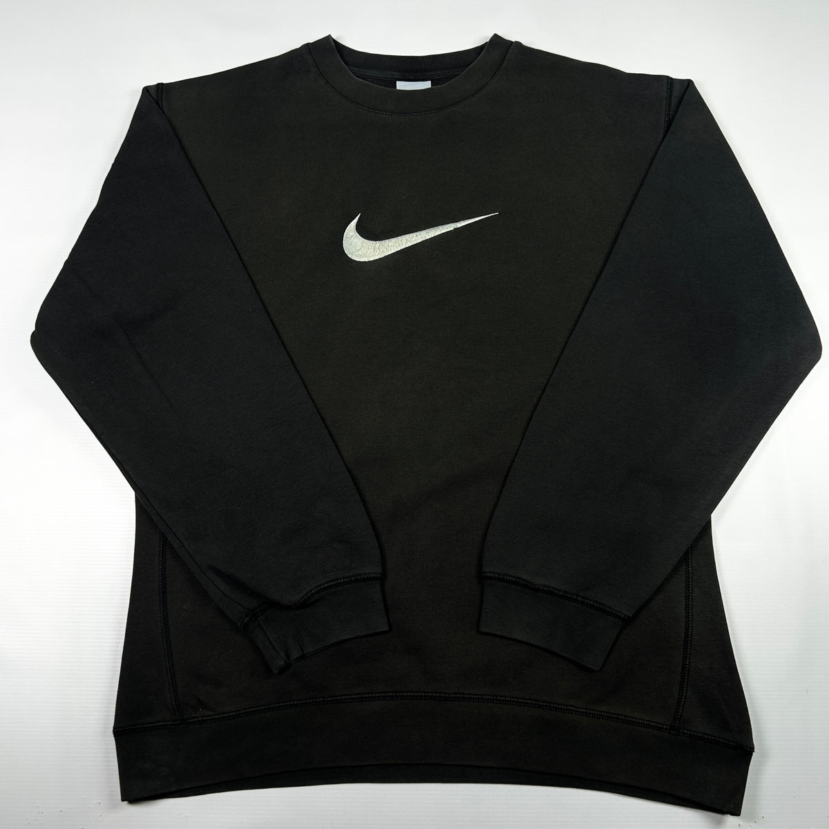 M - Vintage 2000's Nike Big Swoosh Sweatshirt