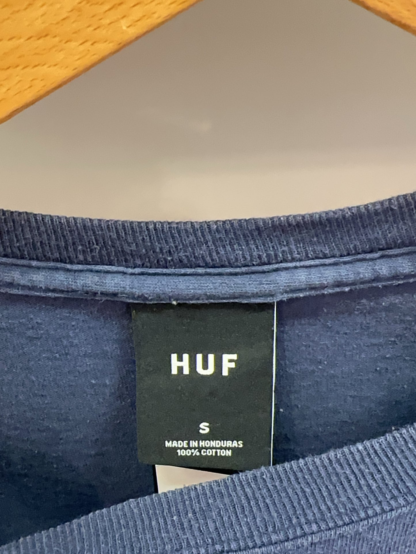 S - HUF T-shirt