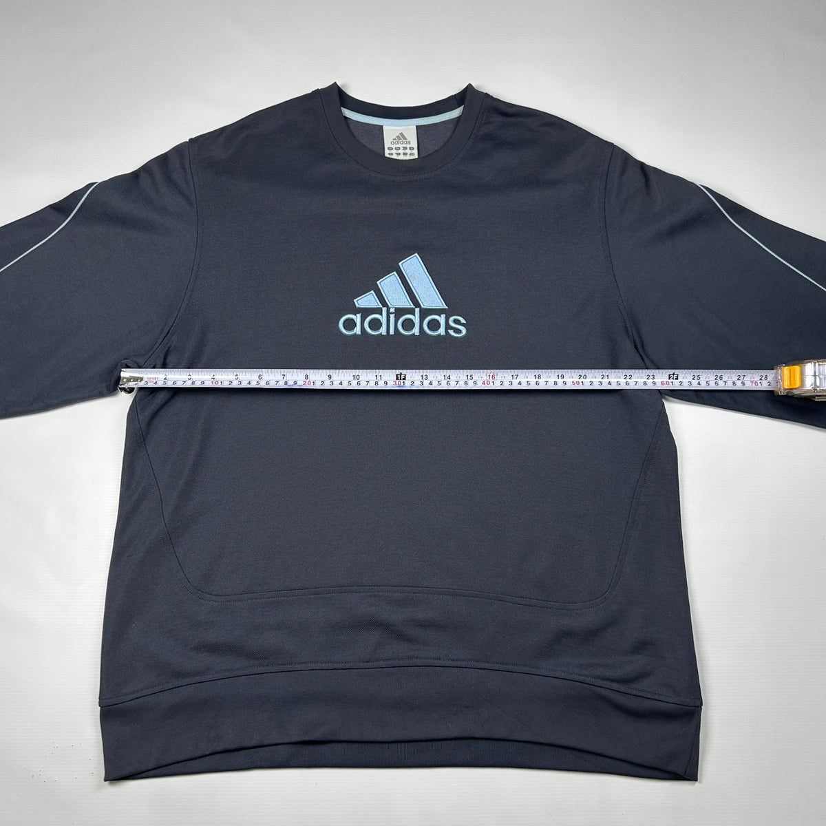 XL - Vintage 2000's Adidas Sweatshirt