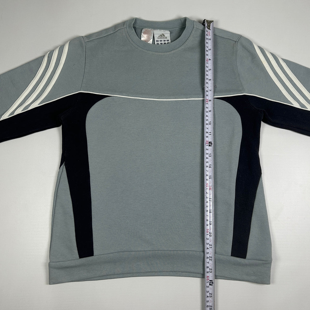 XS - Vintage 2000's Adidas Sweatshirt