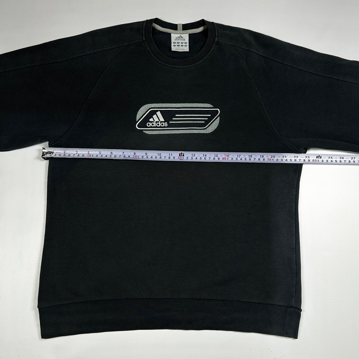 M - Vintage 2000's Adidas Sweatshirt