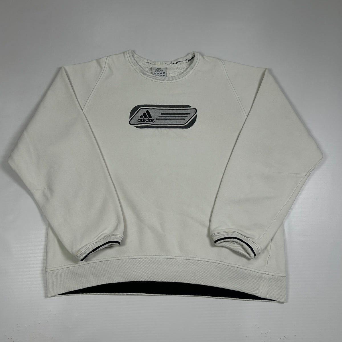 M - Vintage 2000's Adidas Sweatshirt