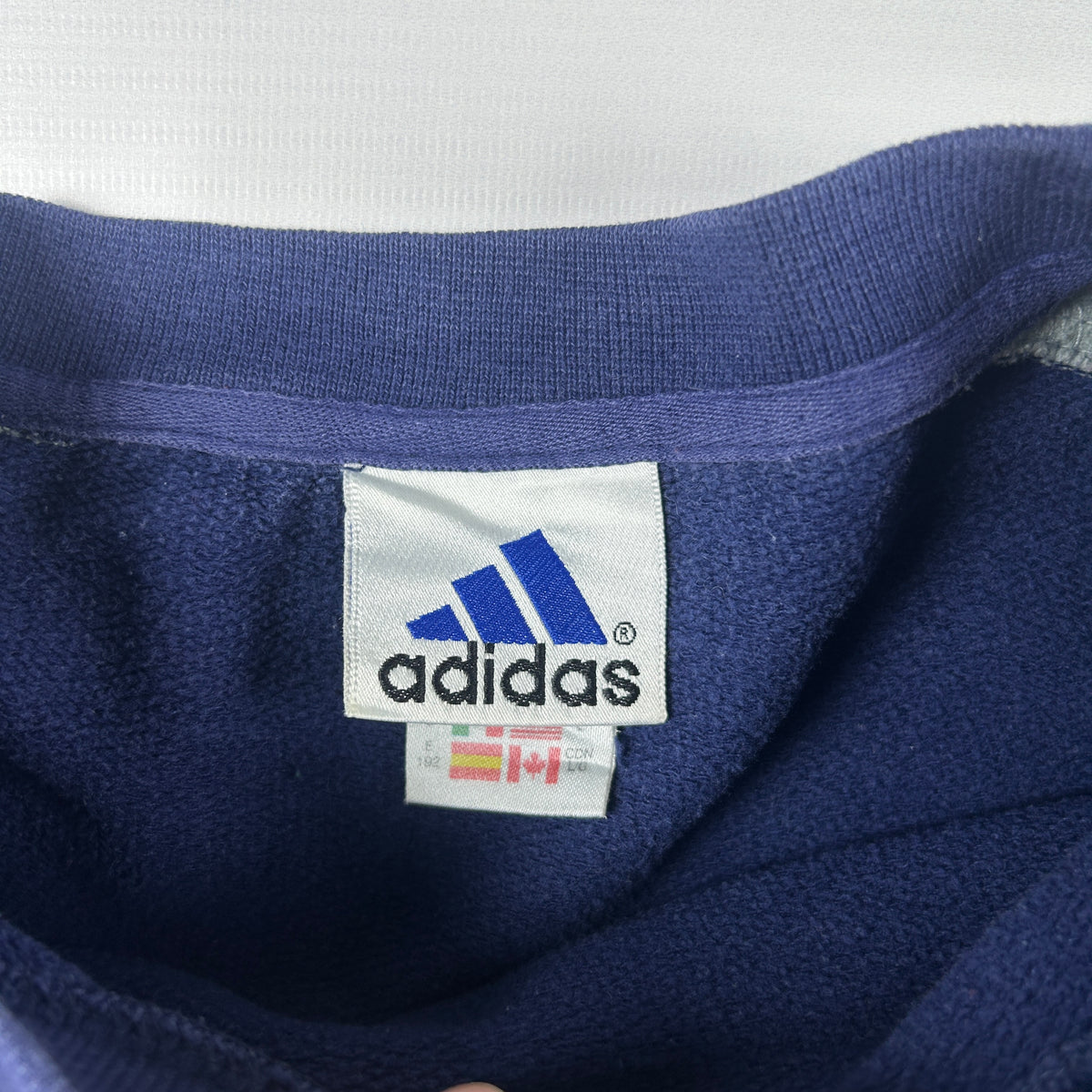 XL - Vintage 2000's Adidas Sweatshirt