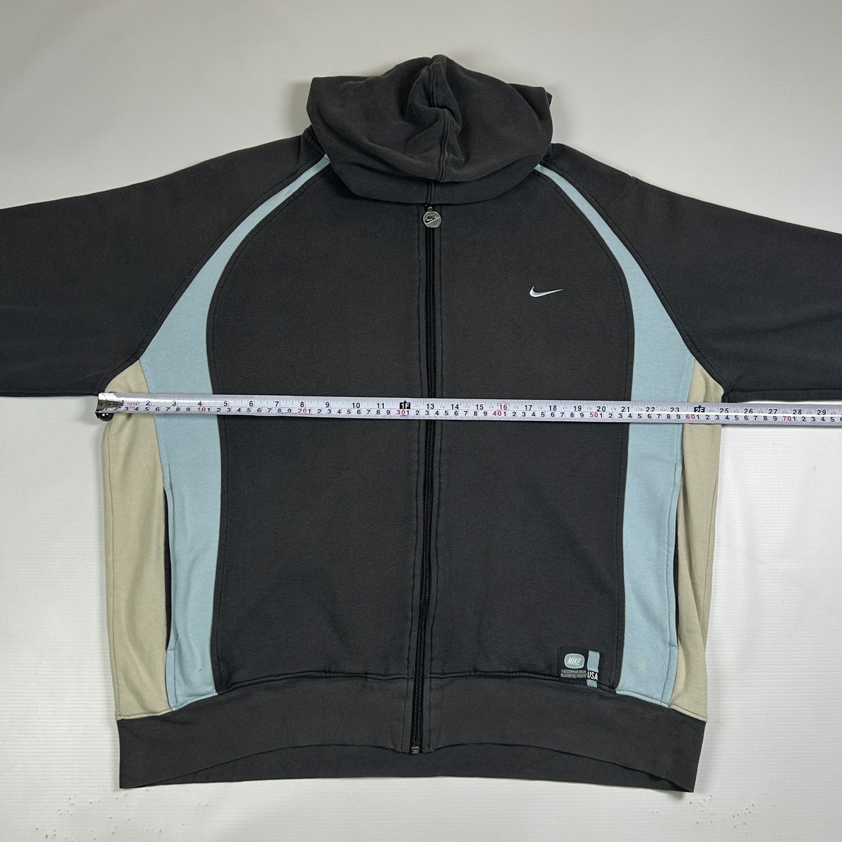 L - Vintage 2000's Nike Hoodie