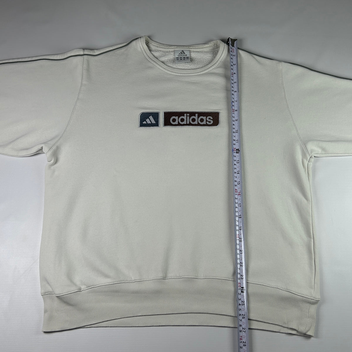 L - Vintage 2000's Adidas Sweatshirt