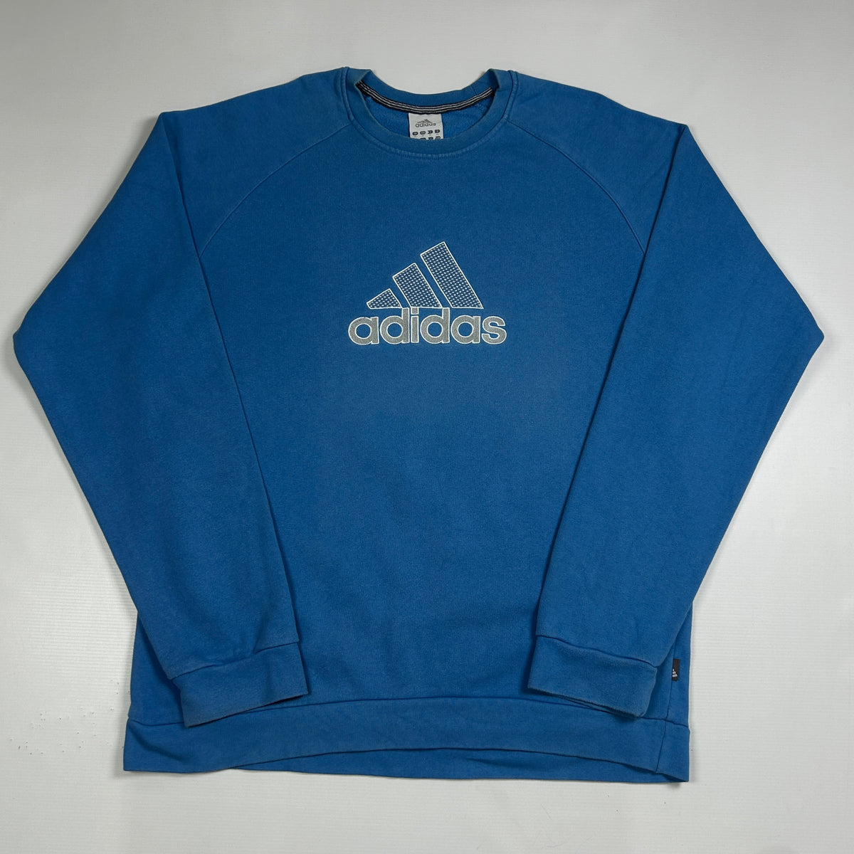 XL - Vintage 2000's Adidas Sweatshirt