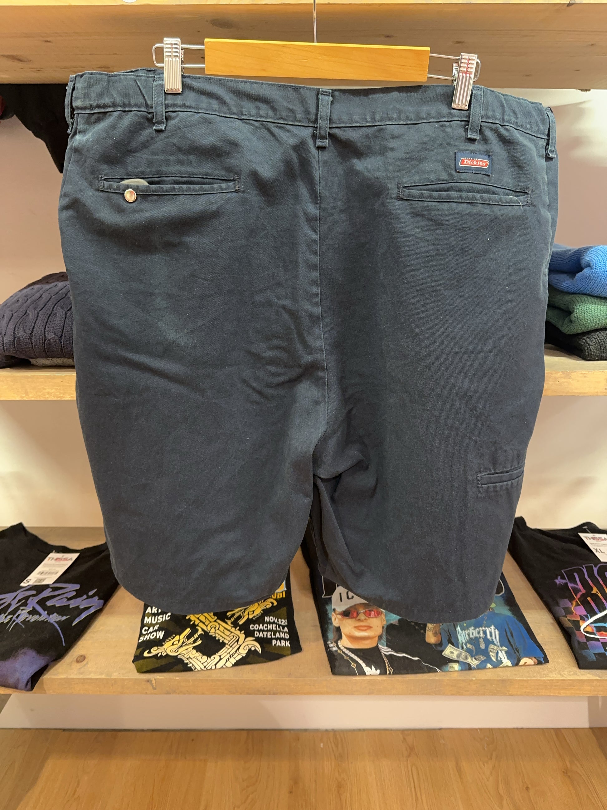 38 - Dickies Shorts