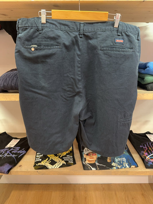 38 - Dickies Shorts