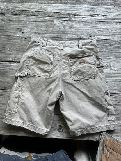 32 - Carhartt Shorts