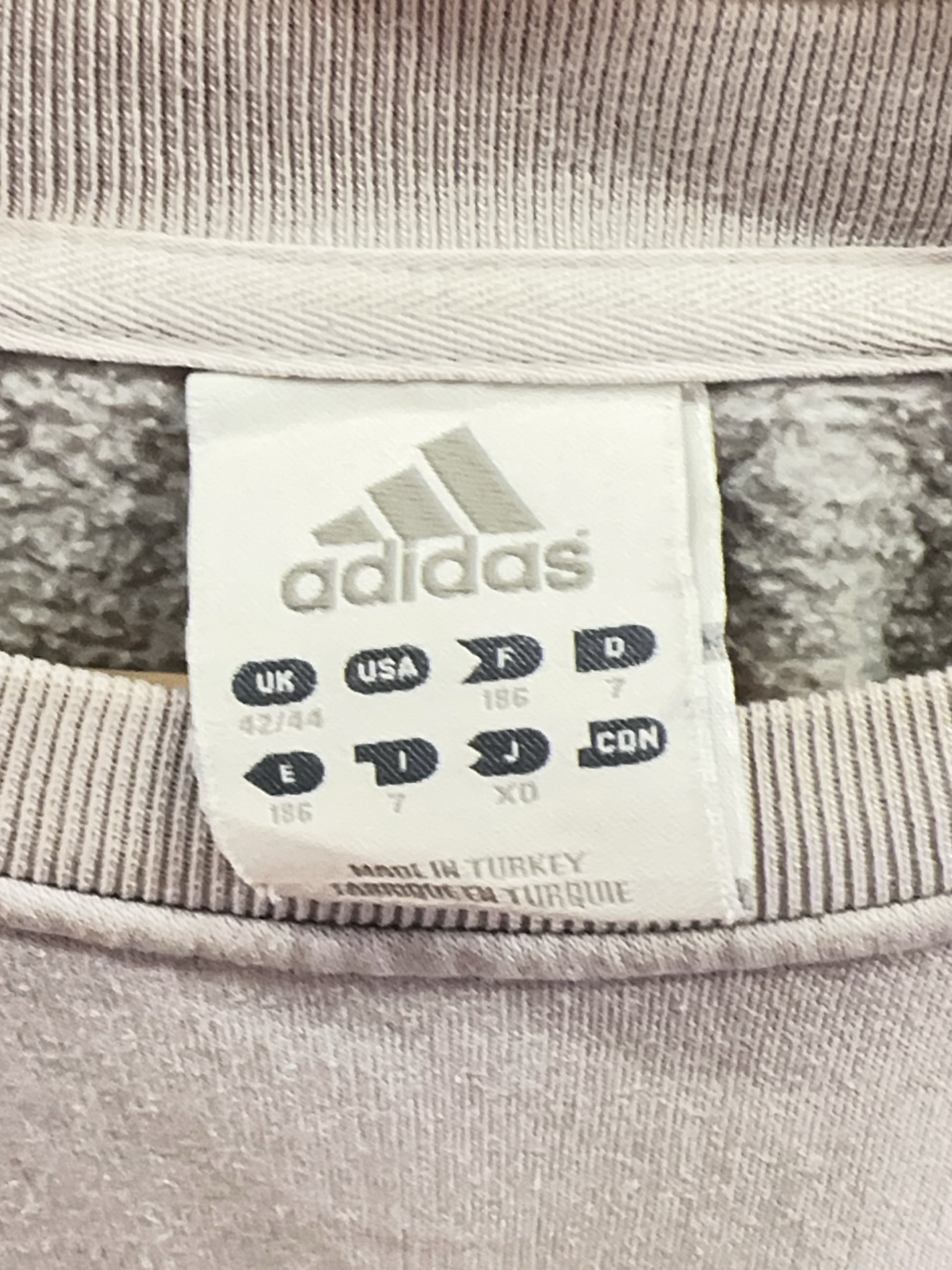 M - Vintage 2000's Adidas Sweatshirt