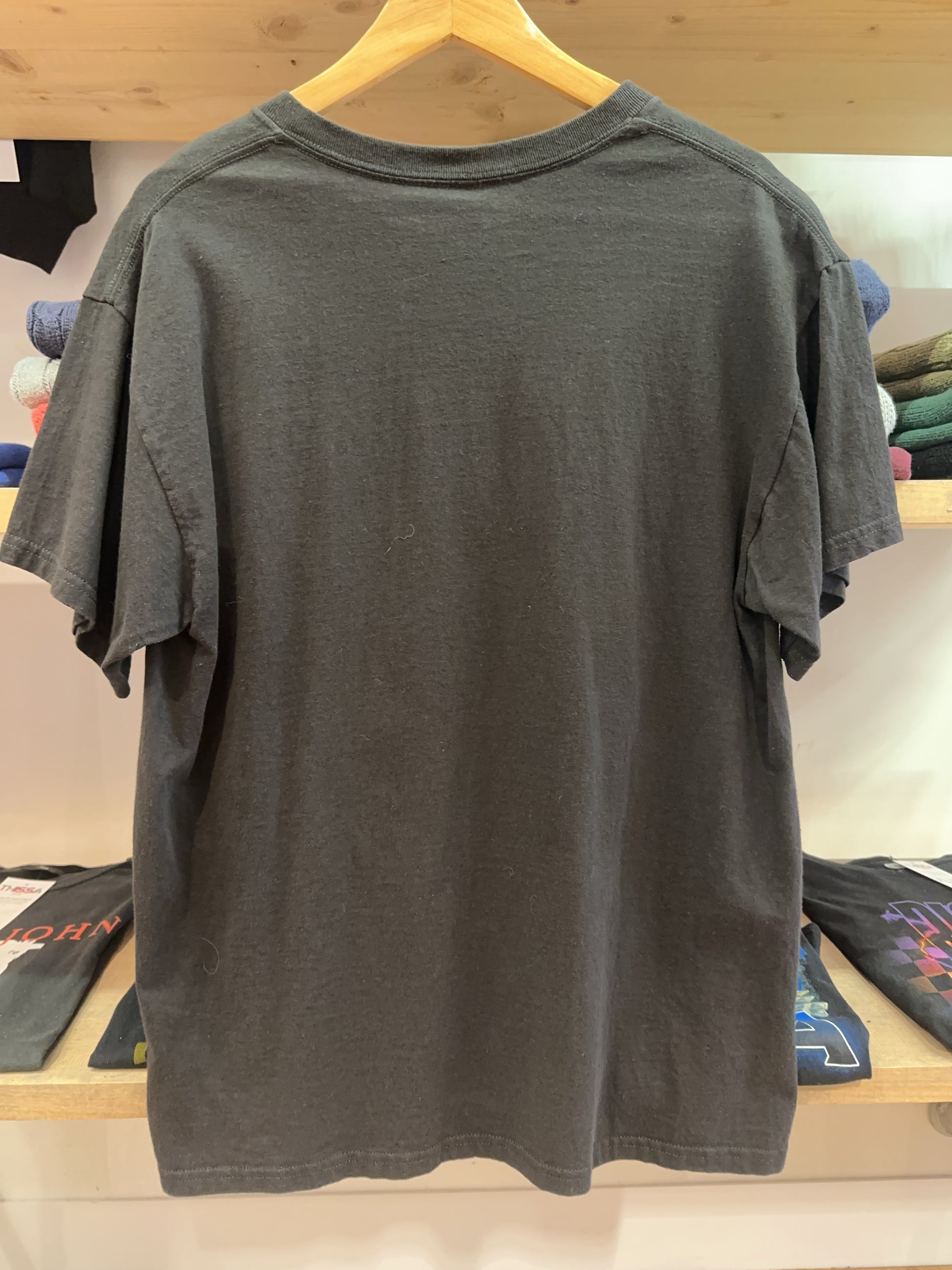 Black Un Halloween Sin Ti Graphic T-Shirt