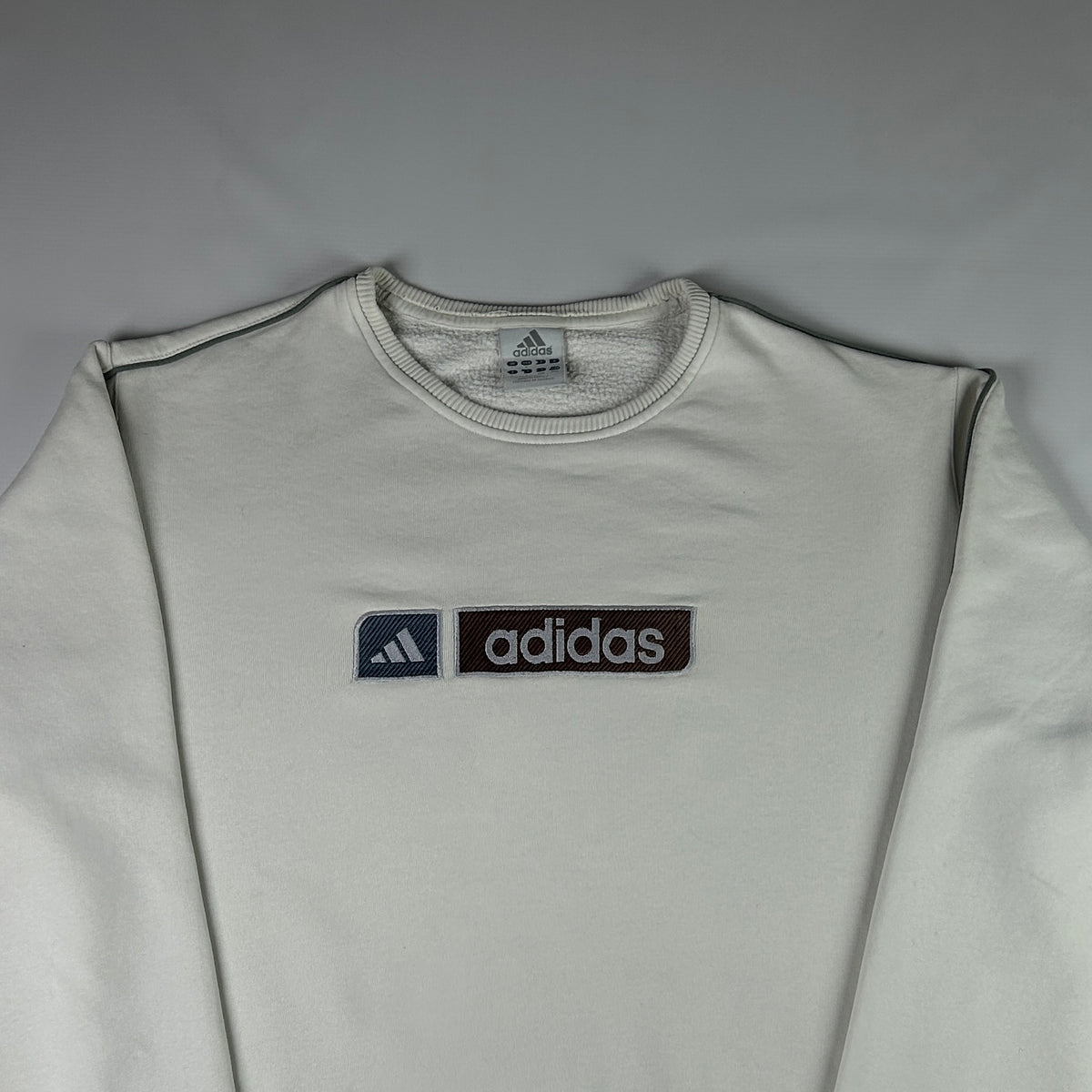 L - Vintage 2000's Adidas Sweatshirt