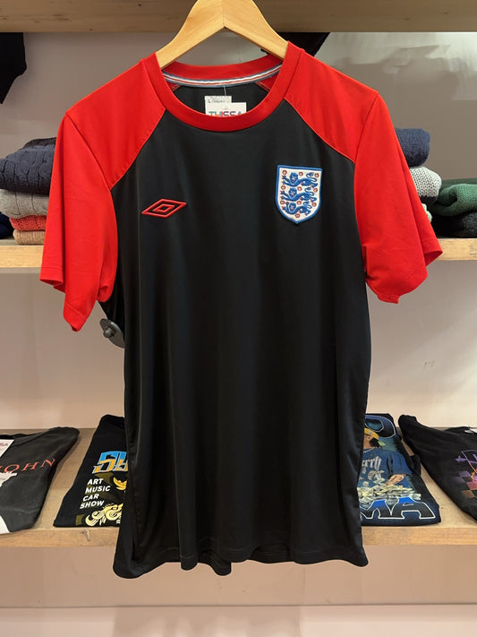 2010-2011 England Umbro Away Football Shirt - L