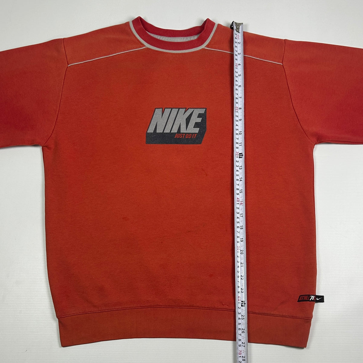 M - Vintage 2000's Nike Sweatshirt