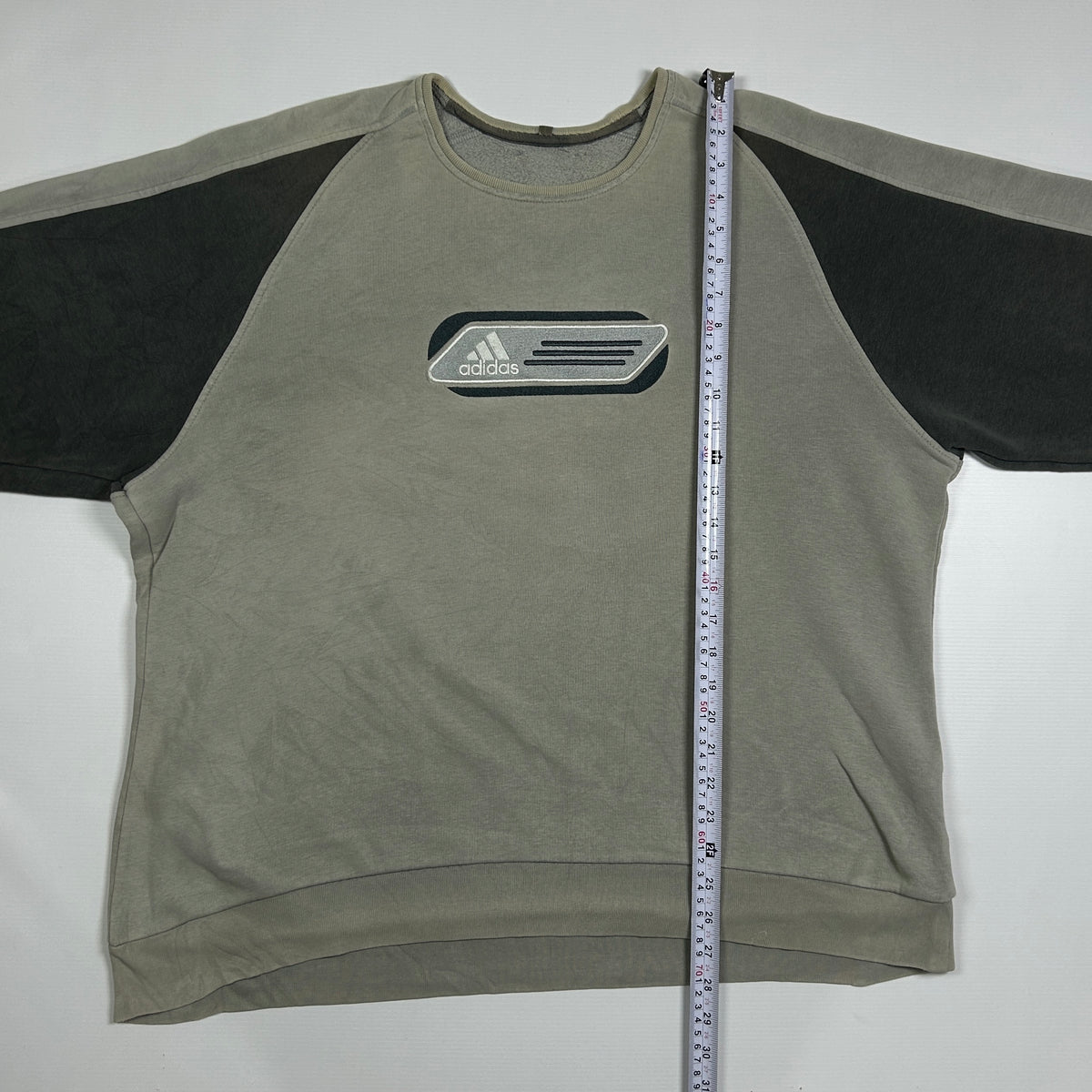 XL - Vintage 2000's Adidas Sweatshirt