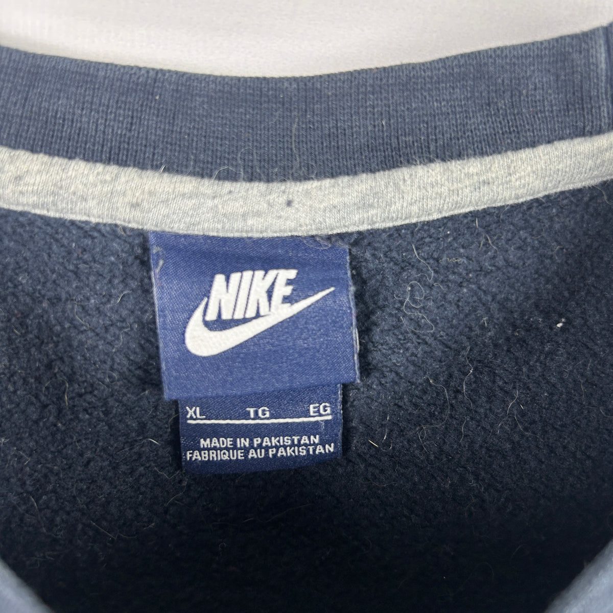 XL - Vintage 2000's Nike Sweatshirt