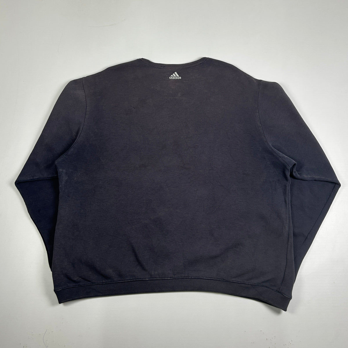 L - Vintage 2000's Adidas Sweatshirt