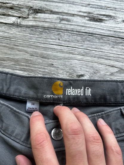36 - Carhartt Shorts
