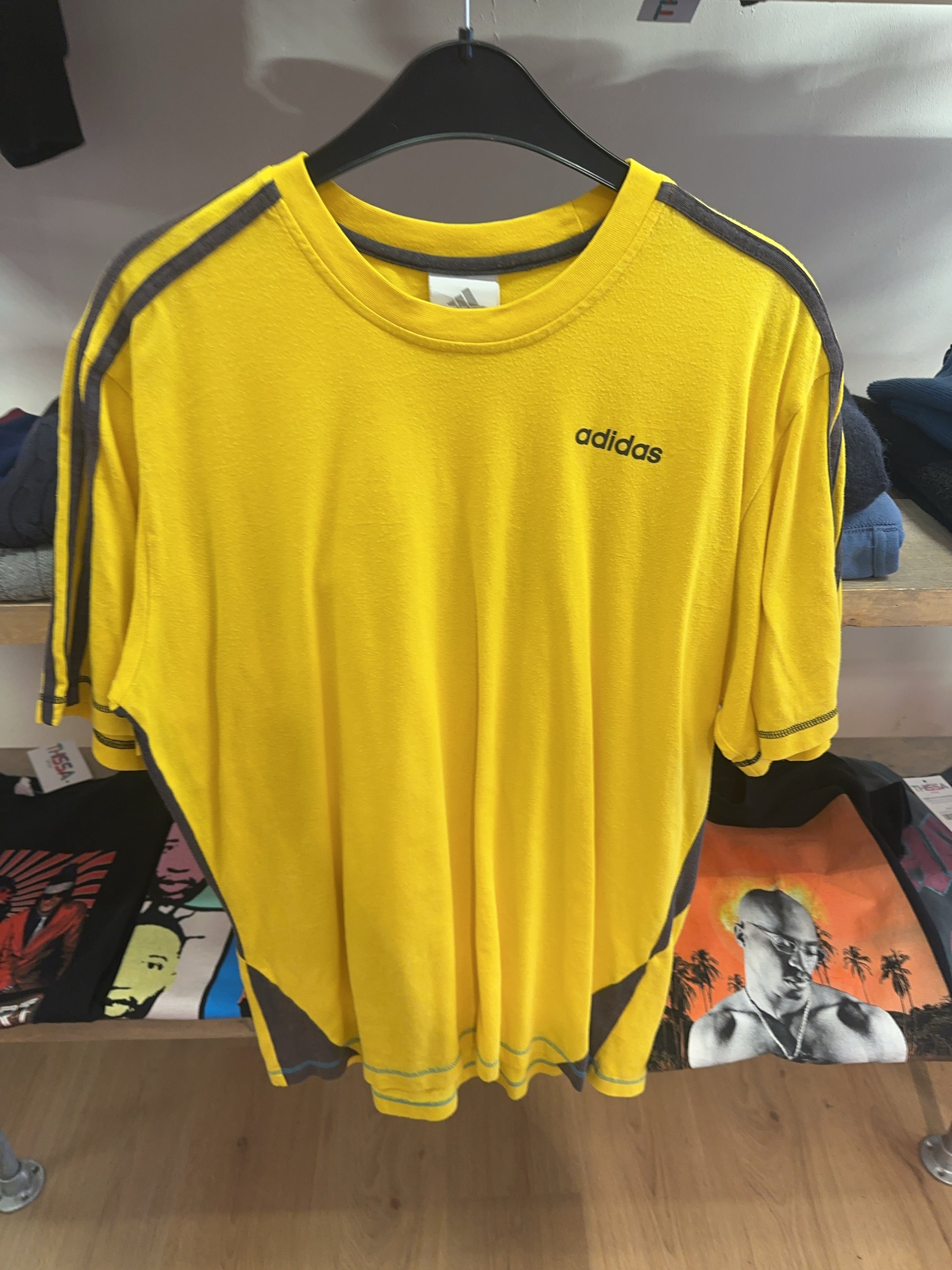 L - 2000's Adidas T-shirt