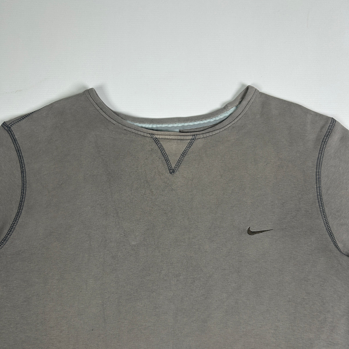 M - Vintage 2000's Nike Sweatshirt