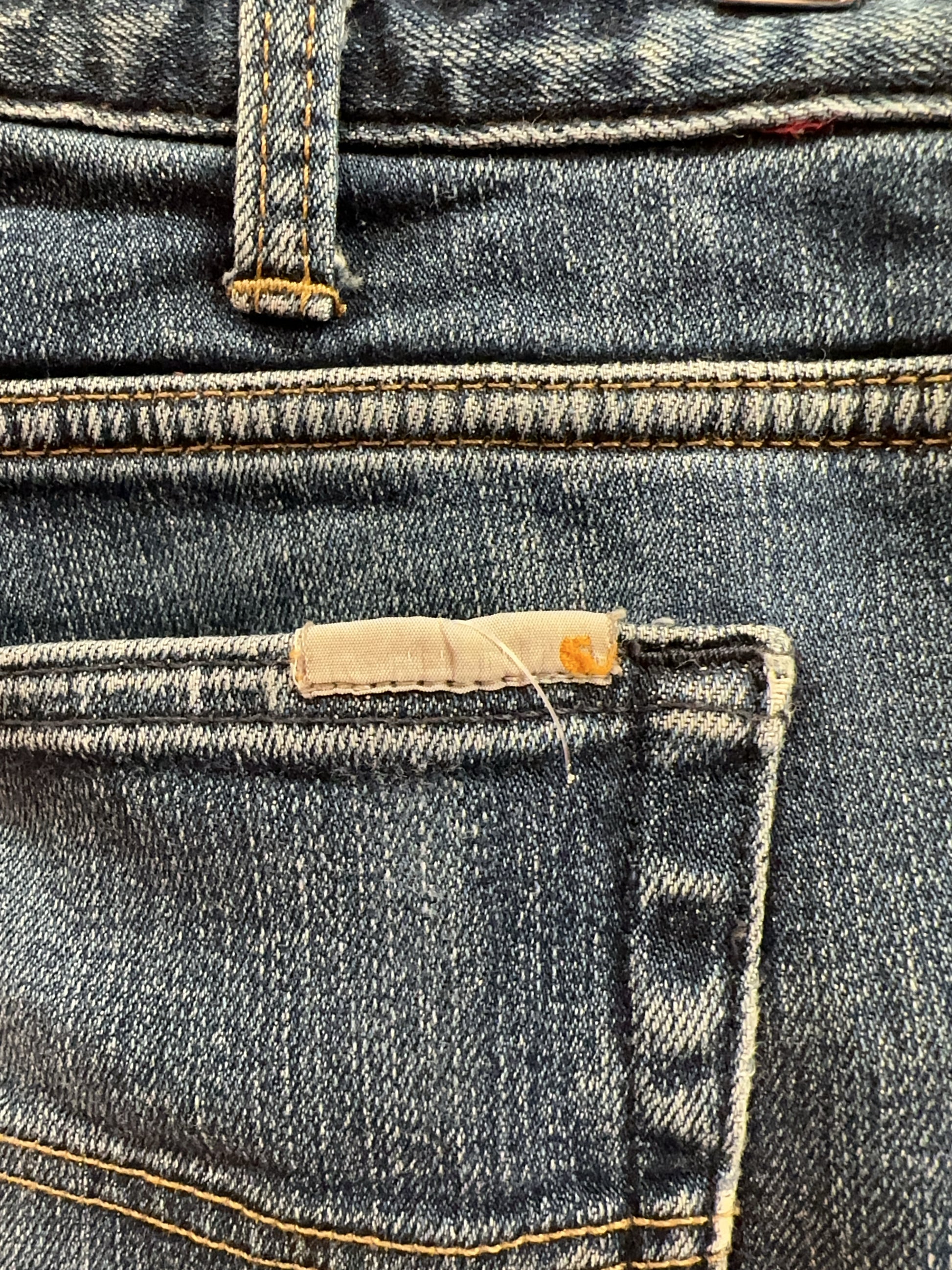 28 - Carhartt Jeans Shorts