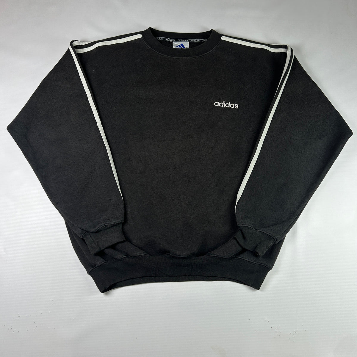 L - Vintage 2000's Adidas Sweatshirt