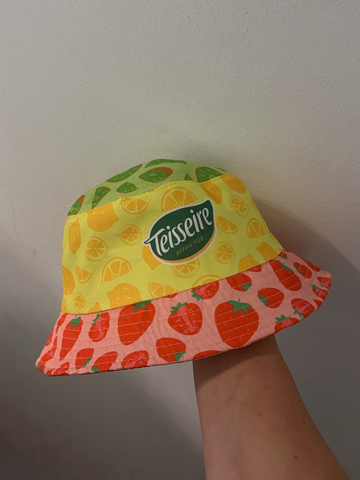 Teissiere Cycling Fruit Print Bucket Hat