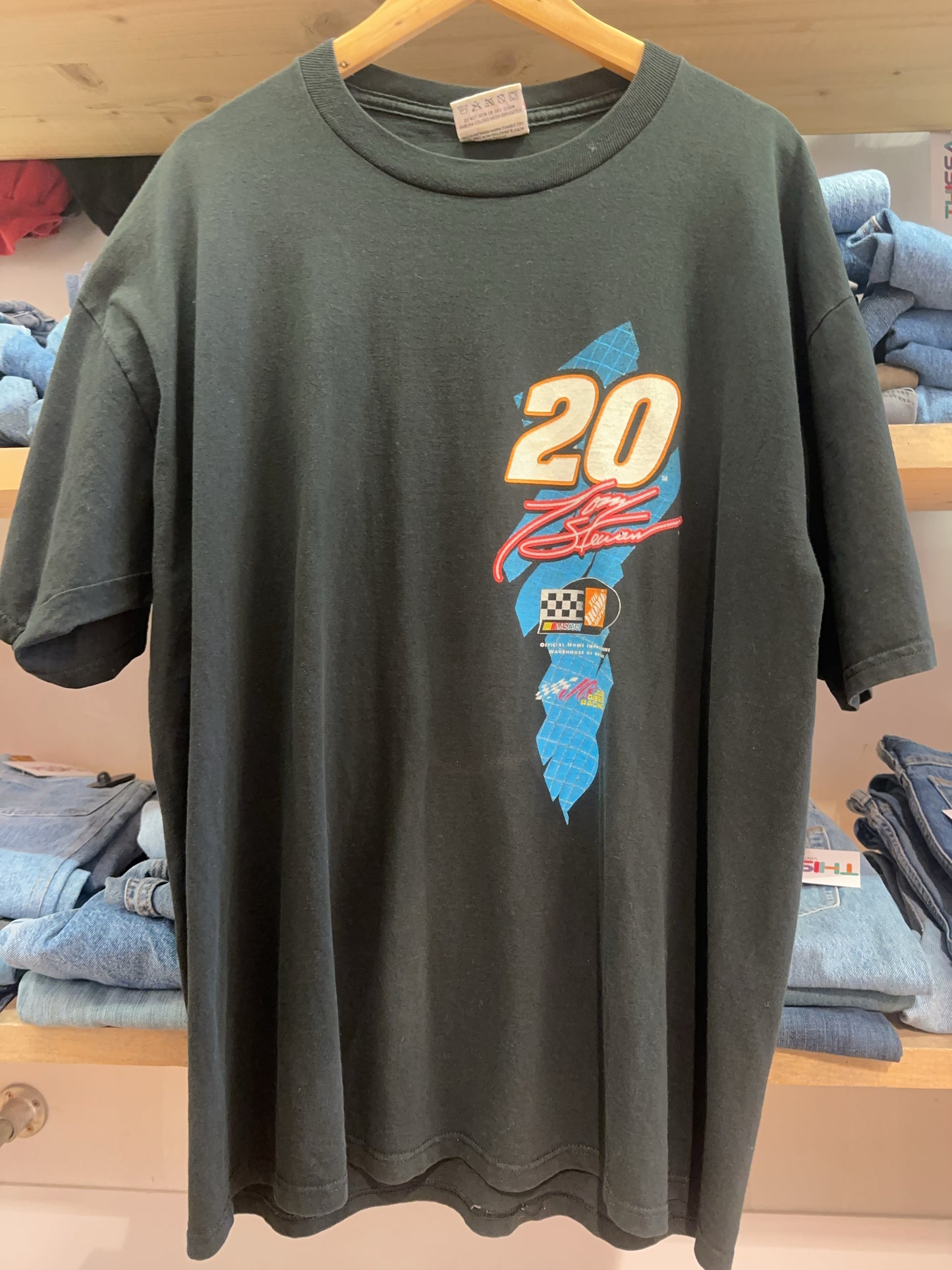 XL - Tony Stewart #20 Nascar Hammer Down Graphic T-Shirt