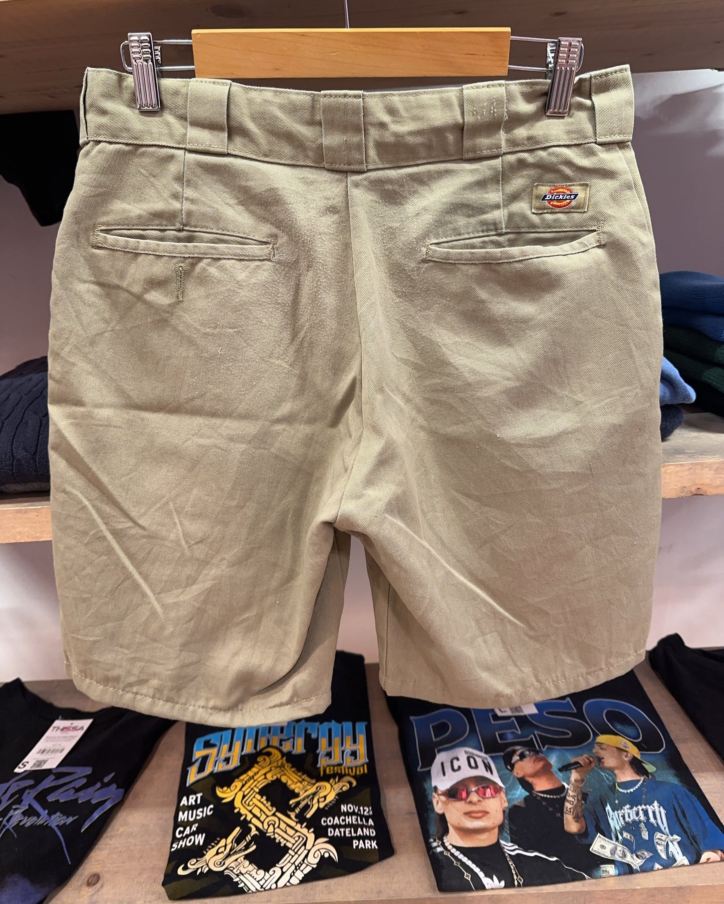 32 - Dickies Shorts