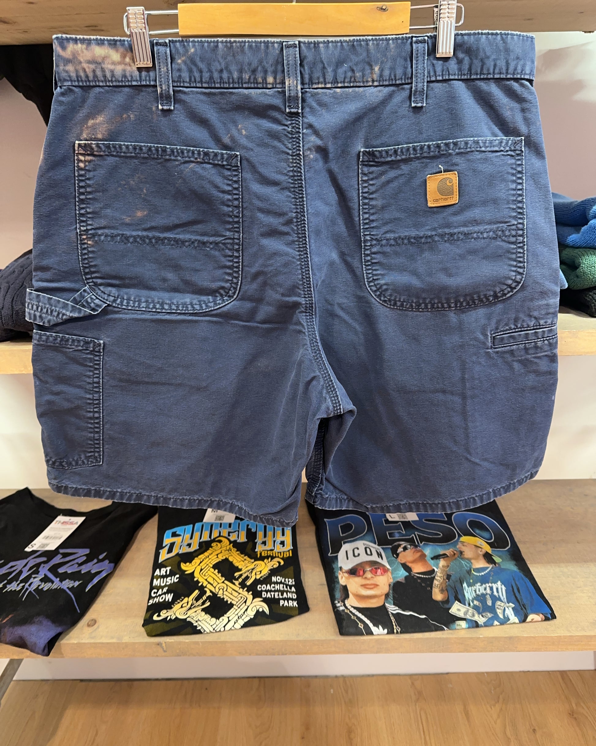 36 - Carhartt Shorts