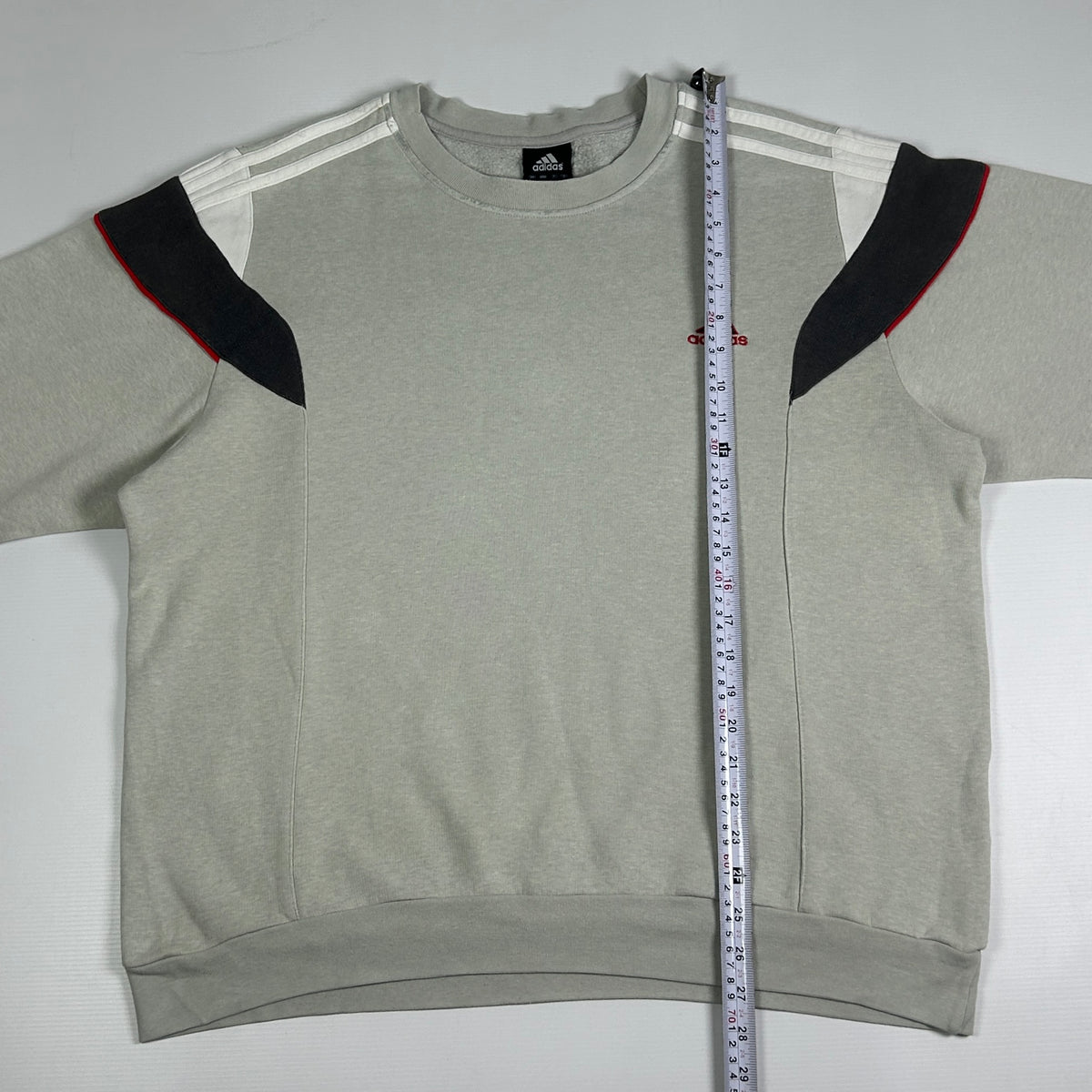 XL - Vintage 2000's Adidas Sweatshirt