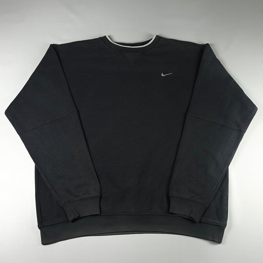 M - Vintage 2000's Nike Sweatshirt