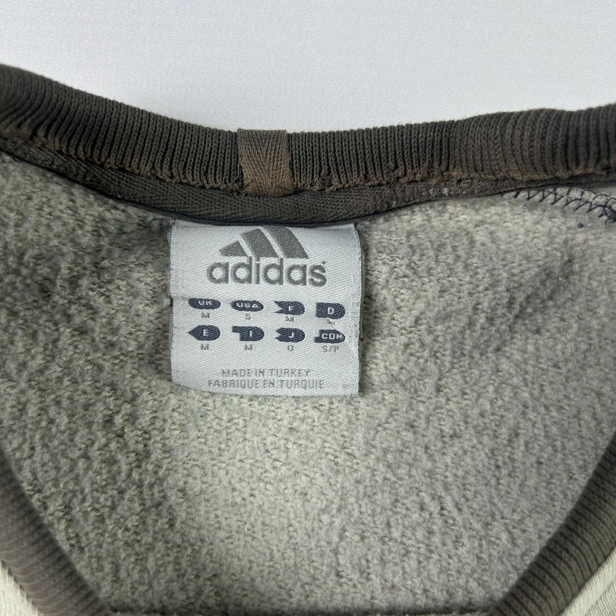 M - Vintage 2000's Adidas Sweatshirt
