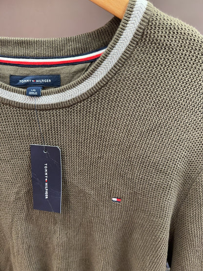 NEW Tommy Hilfiger Sweatshirt - L
