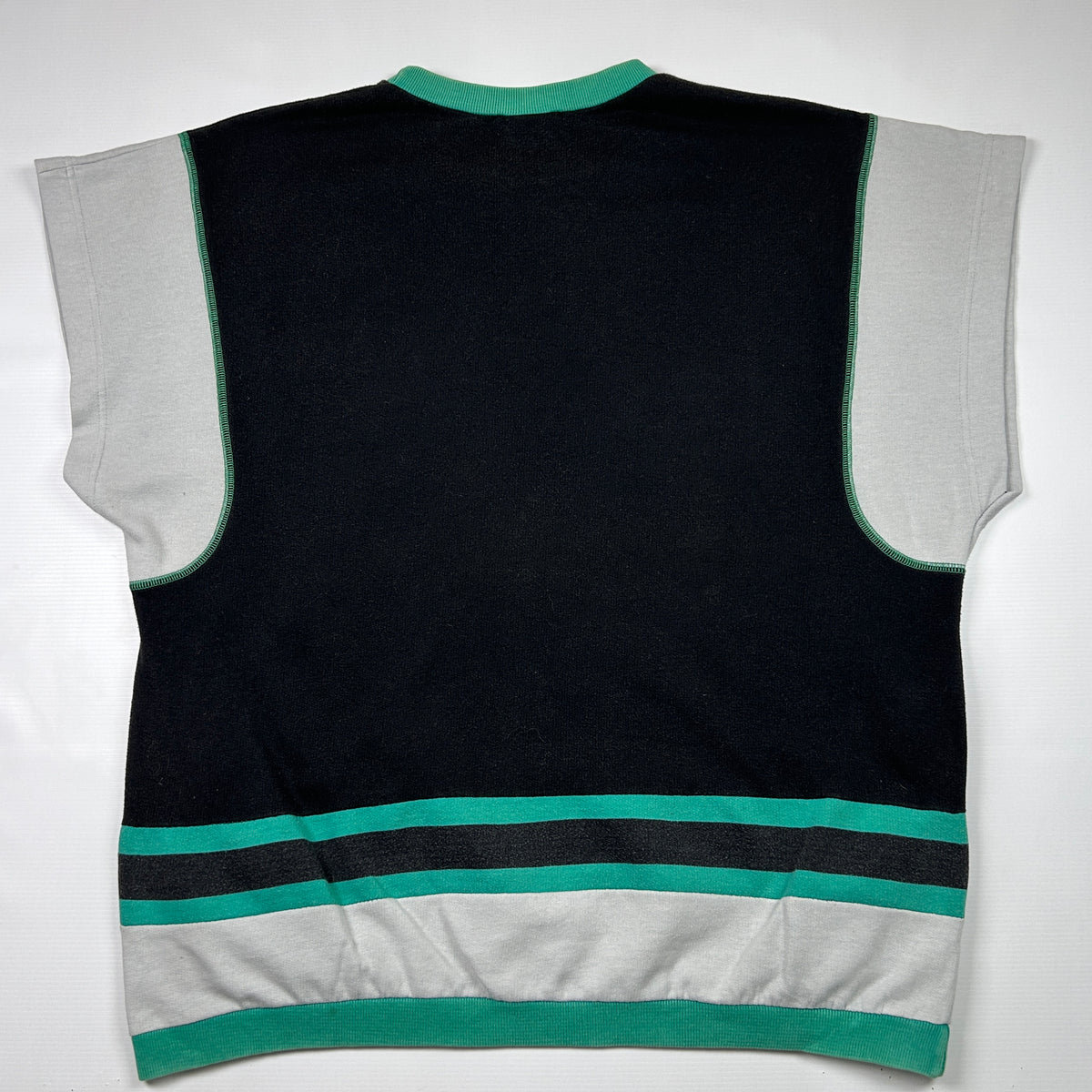 L - Vintage 1980's Adidas sleeveless crewneck Sweatshirt