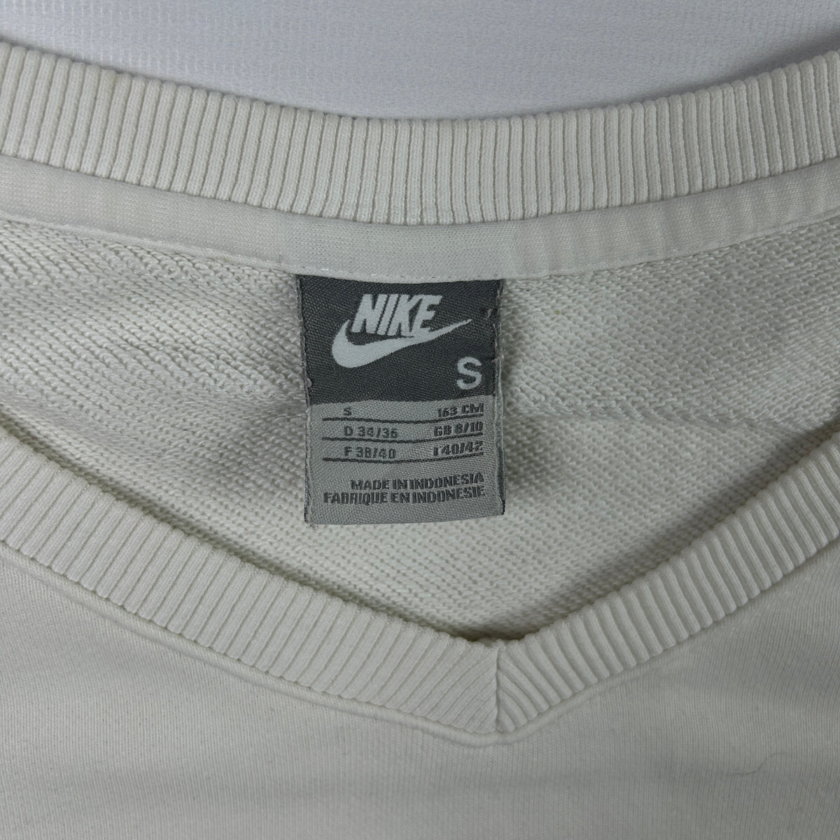 XS - Vintage 2000's Nike V-Neck Sweatshirt