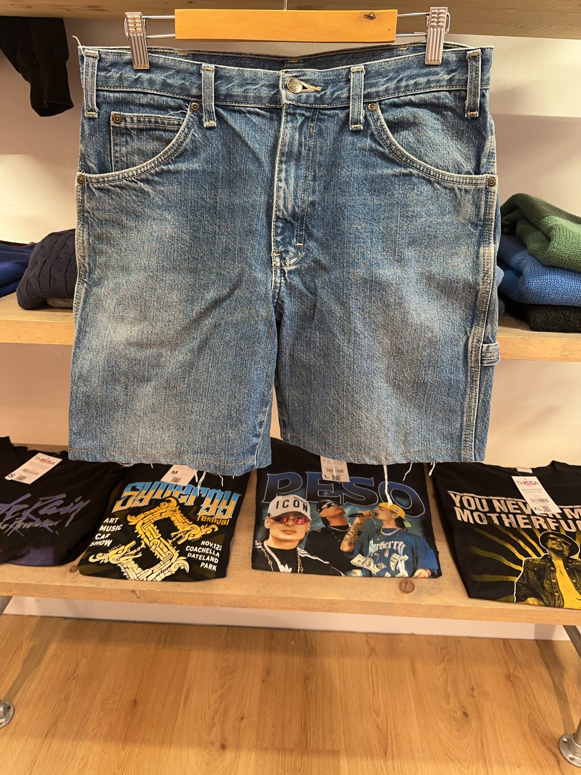 32 - Dickies Shorts