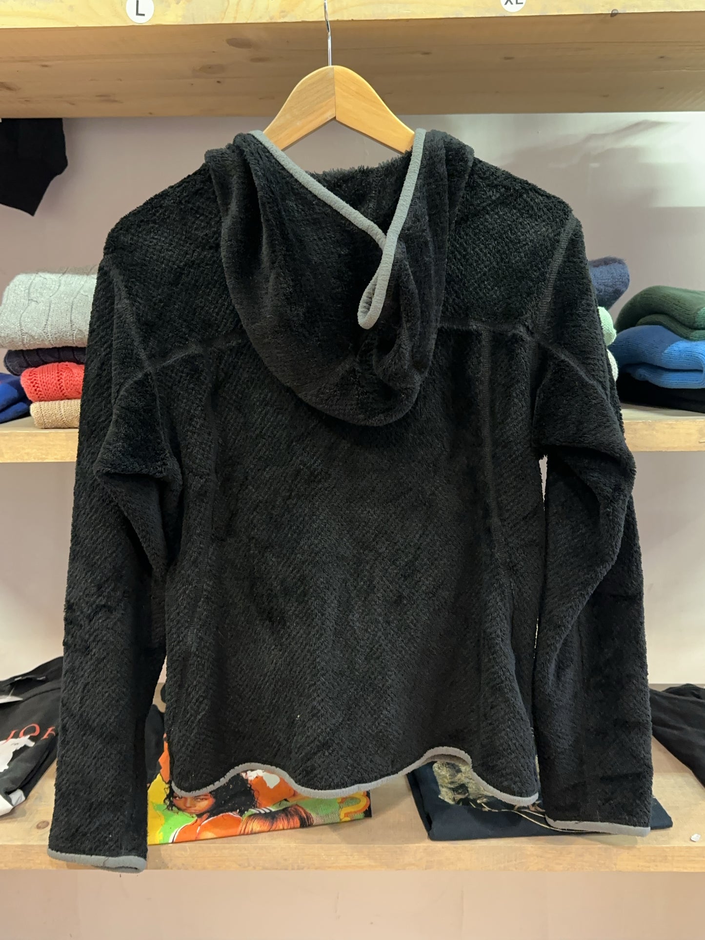 Patagonia Black Hooded Snap-T Fleece Pullover - S