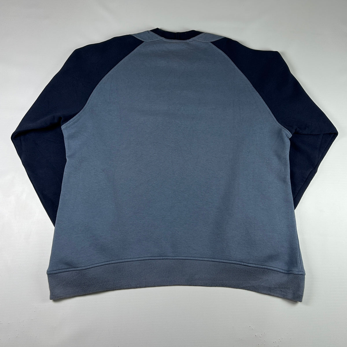 M - Vintage 2000's Adidas Sweatshirt