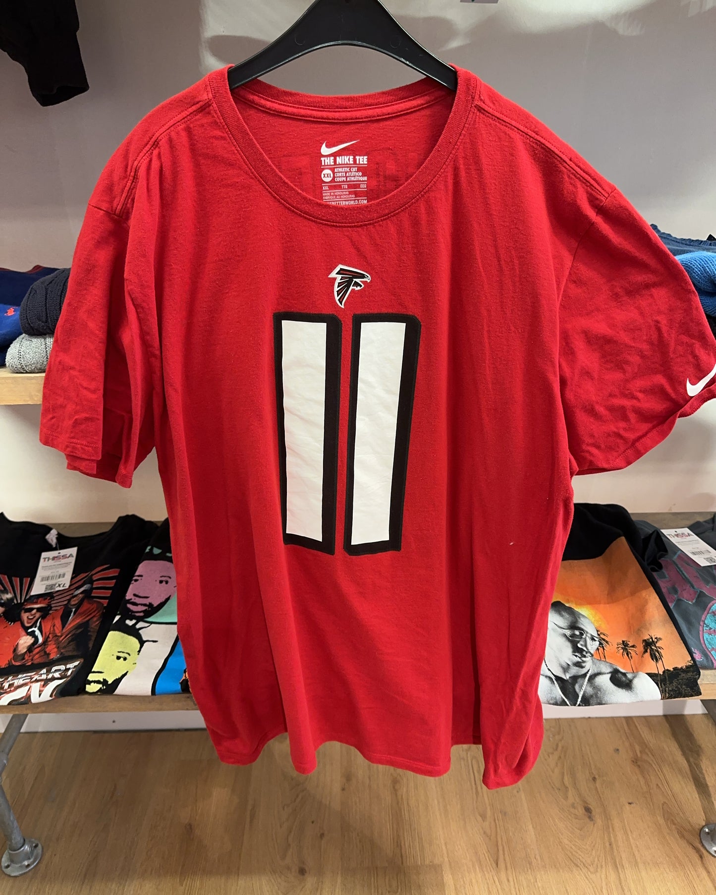 XXL - Nike Atlanta Falcons Julio Jones #11 Red Athletic Tee