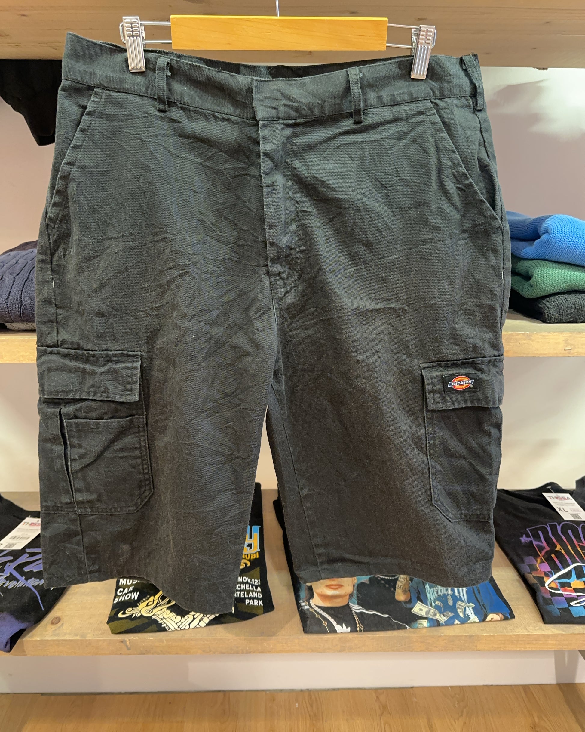38 - Dickies Shorts