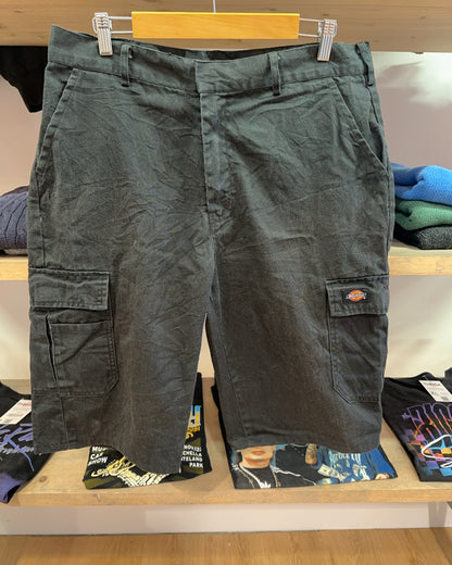 38 - Dickies Shorts