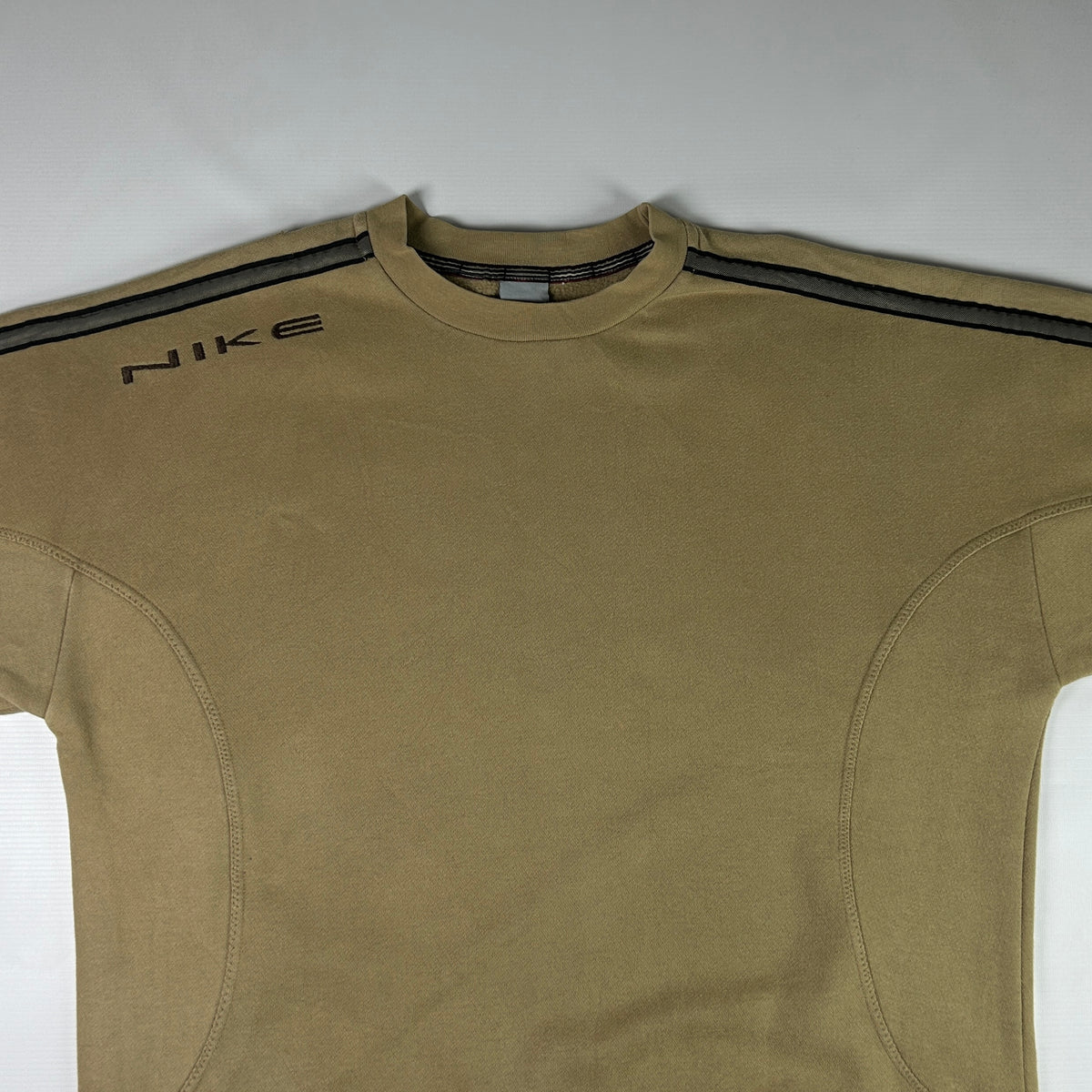 L - Vintage 2000's Nike Sweatshirt