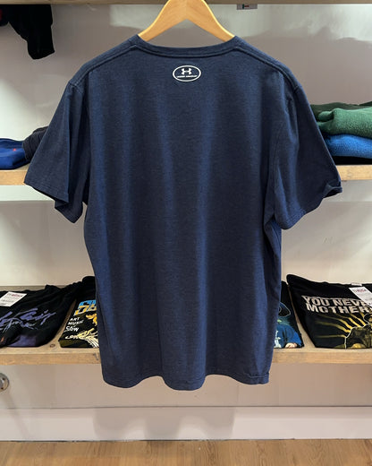 L - Under Armour T-shirt