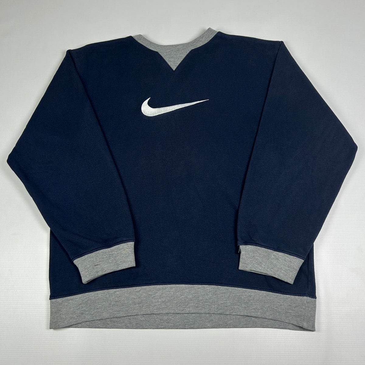 S - Vintage 2000's Nike Big Logo Sweatshirt