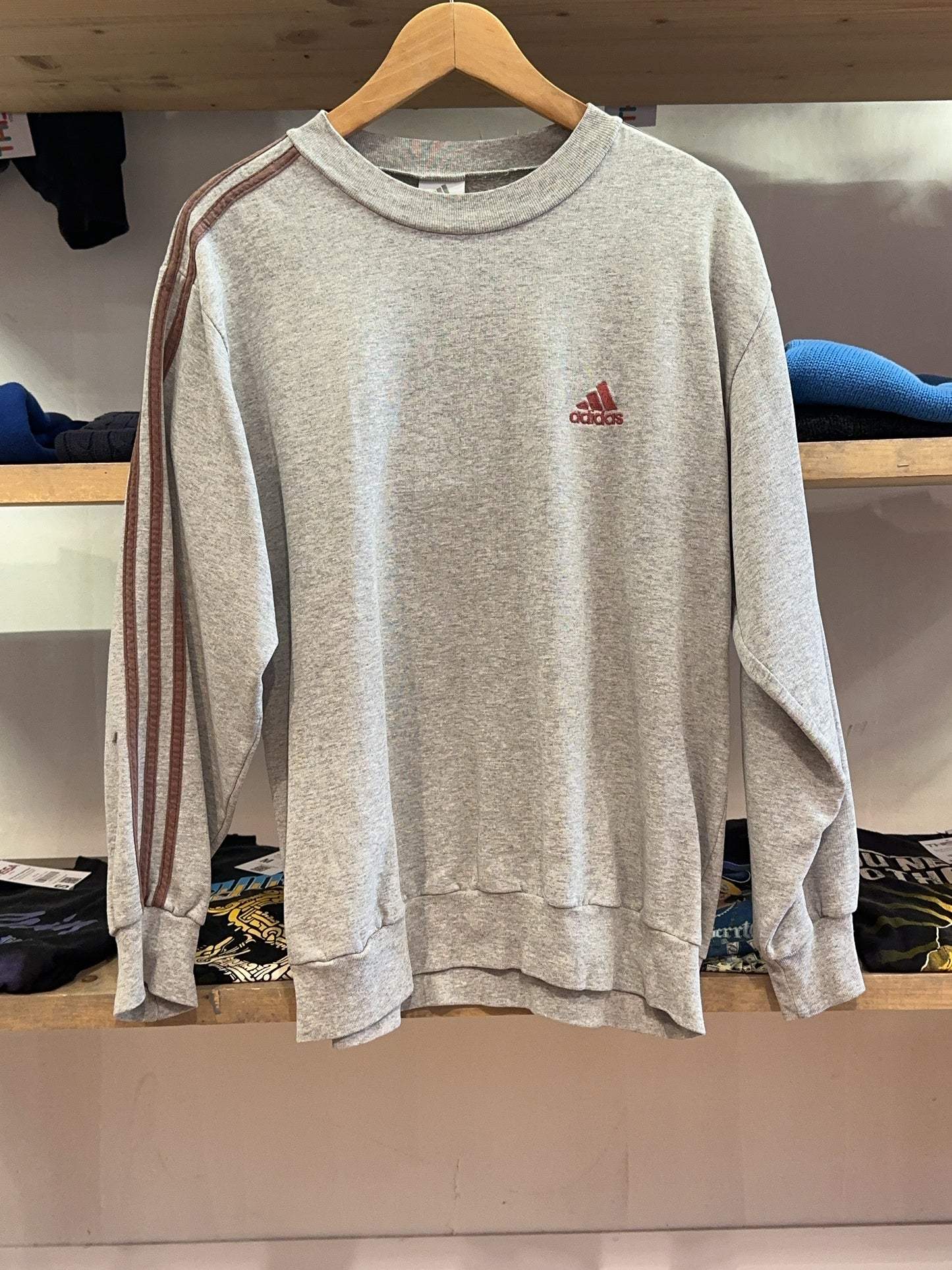 M - Vintage 2000's Adidas Sweatshirt