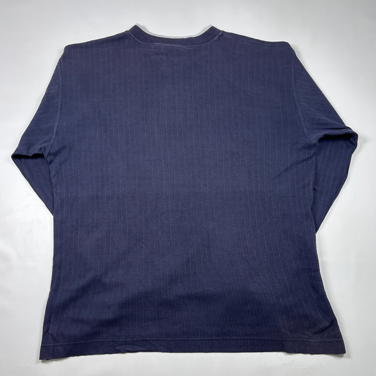 L - 1990's Puma Navy Long Essentials Elevated Relaxed Material Sleeve V-Neck Shirt