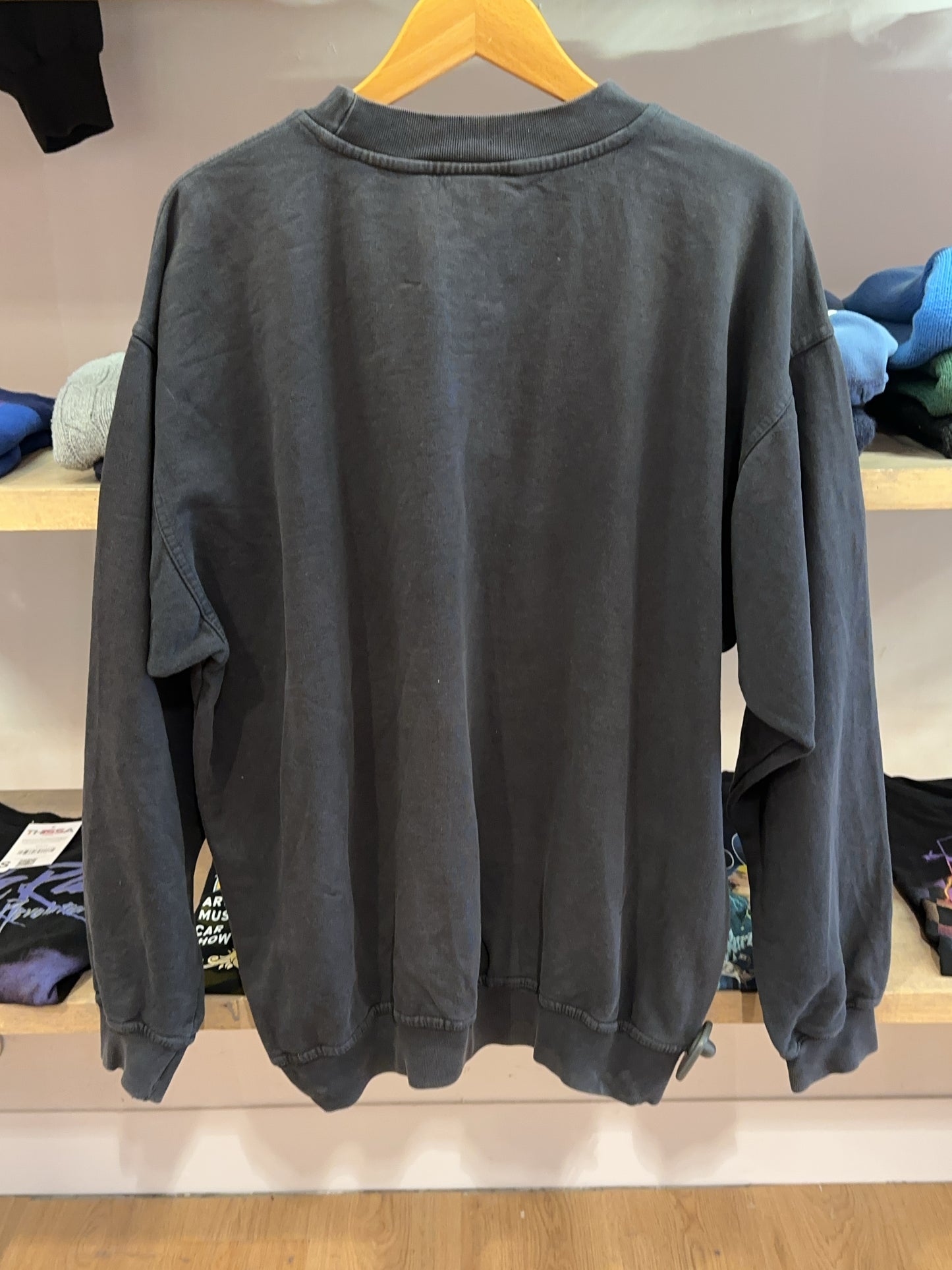 L - Vintage 2000's Adidas Sweatshirt